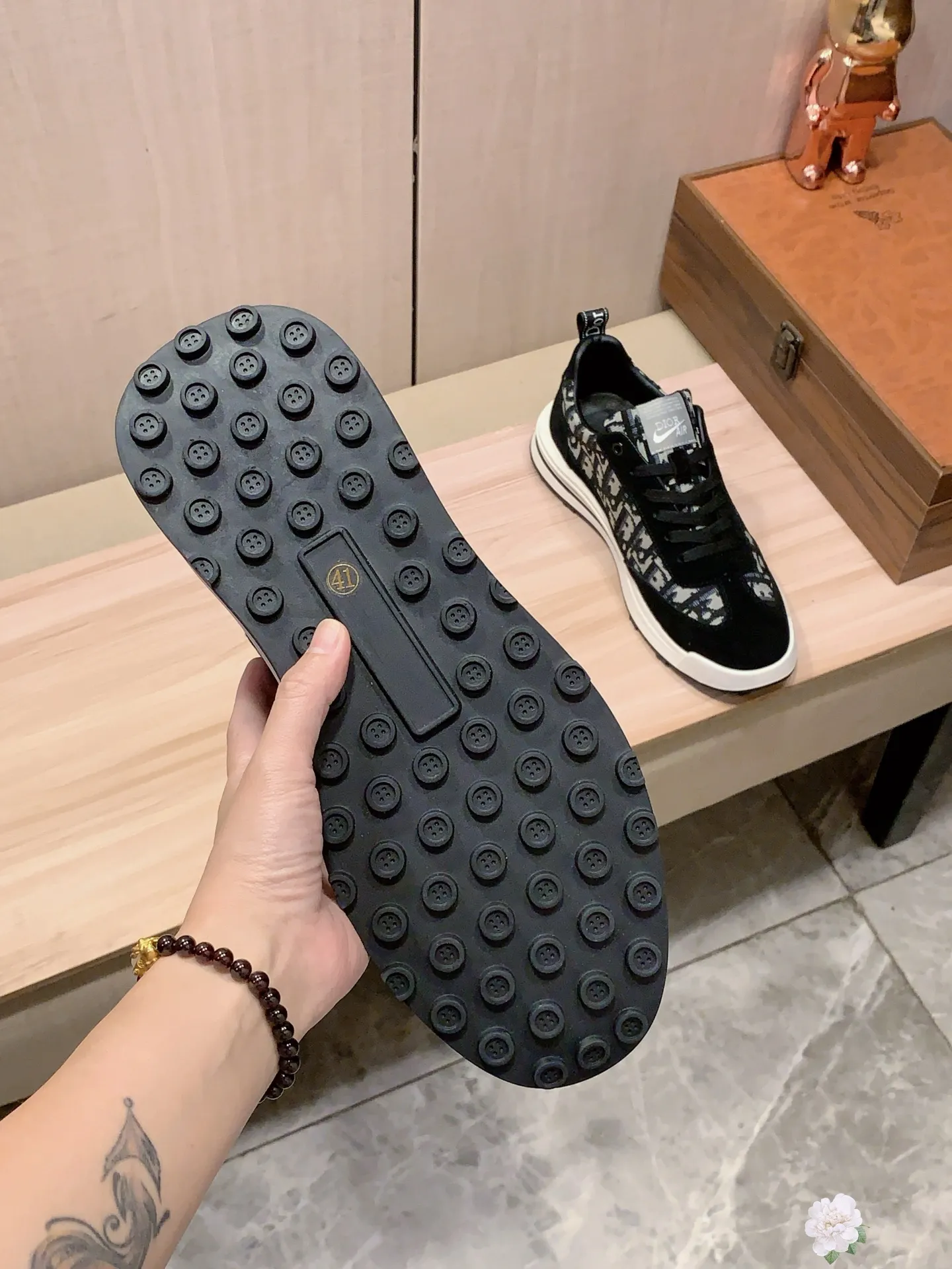 Men's men's shoes 💰442💰💰🎩🎩[Lightning][Lightning] "Dior DIOR*" latest • popular casual shoes, top brand [seduce] luxury ~ purchasing agency, top ~ quality. [Strong] The upper is made of imported breathable cowhide with material ➕ breathable sheepskin feet (•) and fine workmanship. The original stylish and stylish soft rubber wear-resistant and non-slip outsole is light and comfortable on the feet. The real thing looks better when photographed in person. 004: code: 38-44, 2️⃣ colors selected